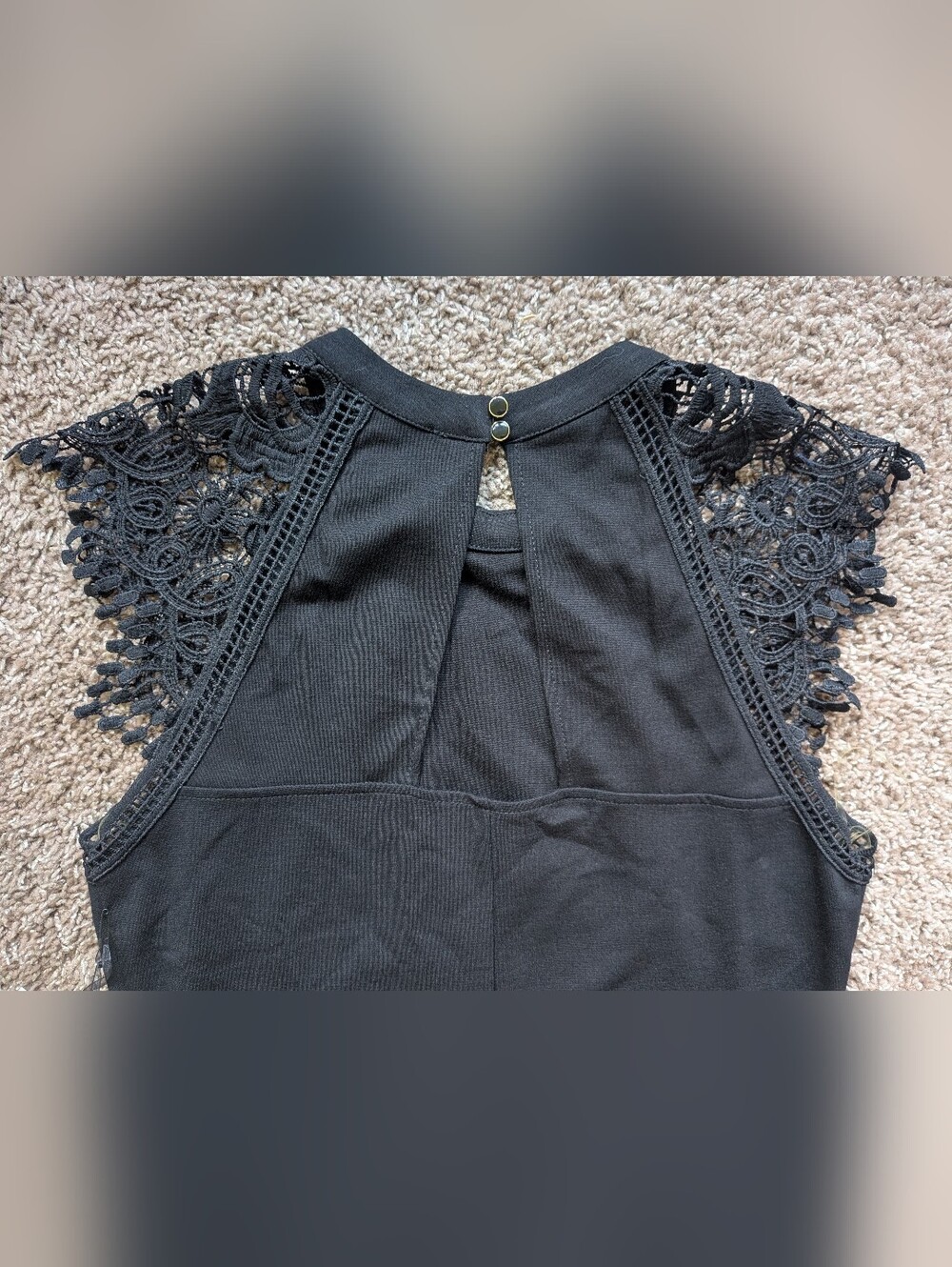 Iris Bodycon Dress With Crocheted Lace Capped Sleeves And Keyhole Back XL NWT - Picture 8 of 10